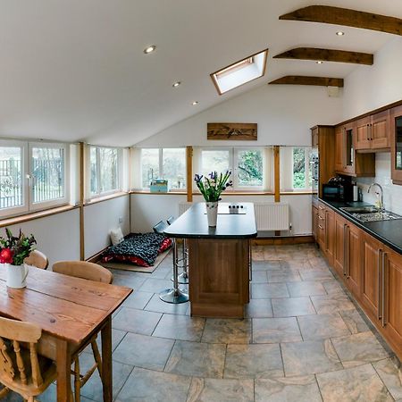 Pass The Keys Peaceful & Coastal 2 Bedroom Cottage カーディガン エクステリア 写真