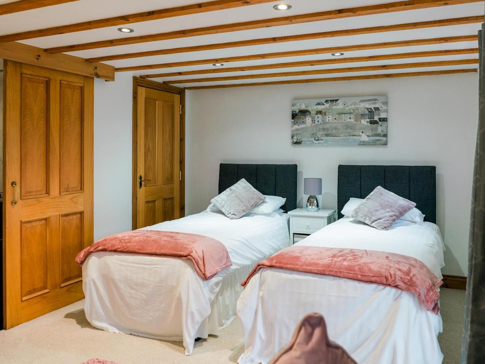 Pass The Keys Peaceful & Coastal 2 Bedroom Cottage カーディガン エクステリア 写真