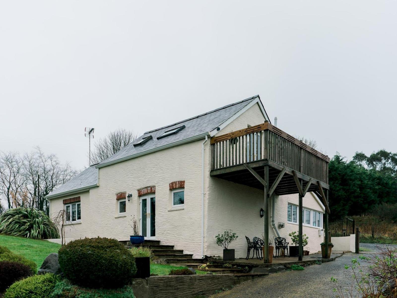 Pass The Keys Peaceful & Coastal 2 Bedroom Cottage カーディガン エクステリア 写真